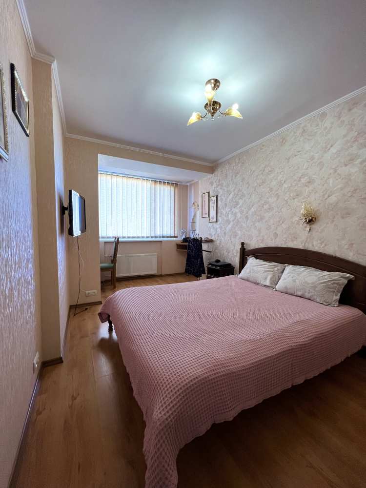 Продается трёхкомнатная квартира на улице Александра Косарева, 2, Гагаринский район, г. Севастополь. Общая площадь... - 4