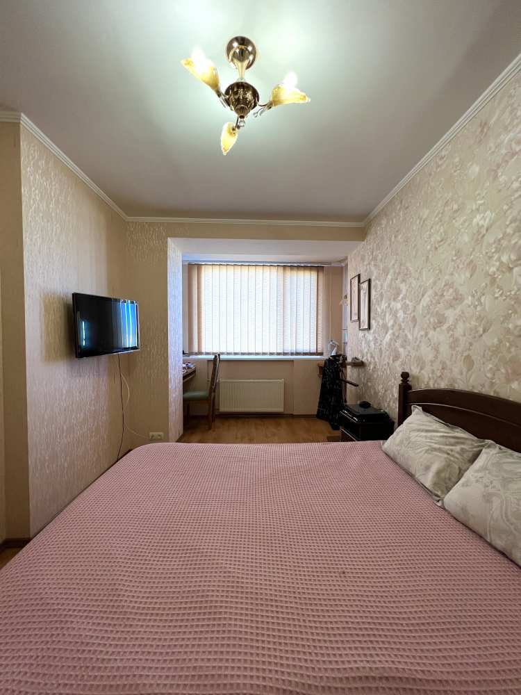 Продается трёхкомнатная квартира на улице Александра Косарева, 2, Гагаринский район, г. Севастополь. Общая площадь... - 6