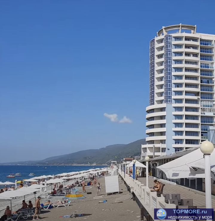 Лот № 182213. Квартира в жилом комплексе «Сан-Марина» на берегу моря.  Квартира расположена на десятом этаже. Из...