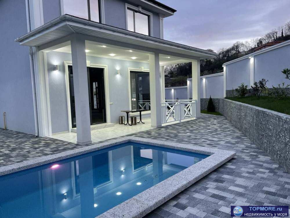 Лот № 176624. Продаётся просторный дом в Молдовке с террасой, бассейном, и участком 5 соток. Характеристики дома:-... - 1