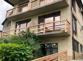 Лот № 180697. Пpодаётся капитальный дом гостевого типа.
Дом...