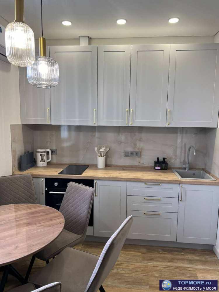 Лот № 183889.   Продается уютная квартира в сердце Сириуса!  Предлагаем вашему вниманию светлую и просторную...