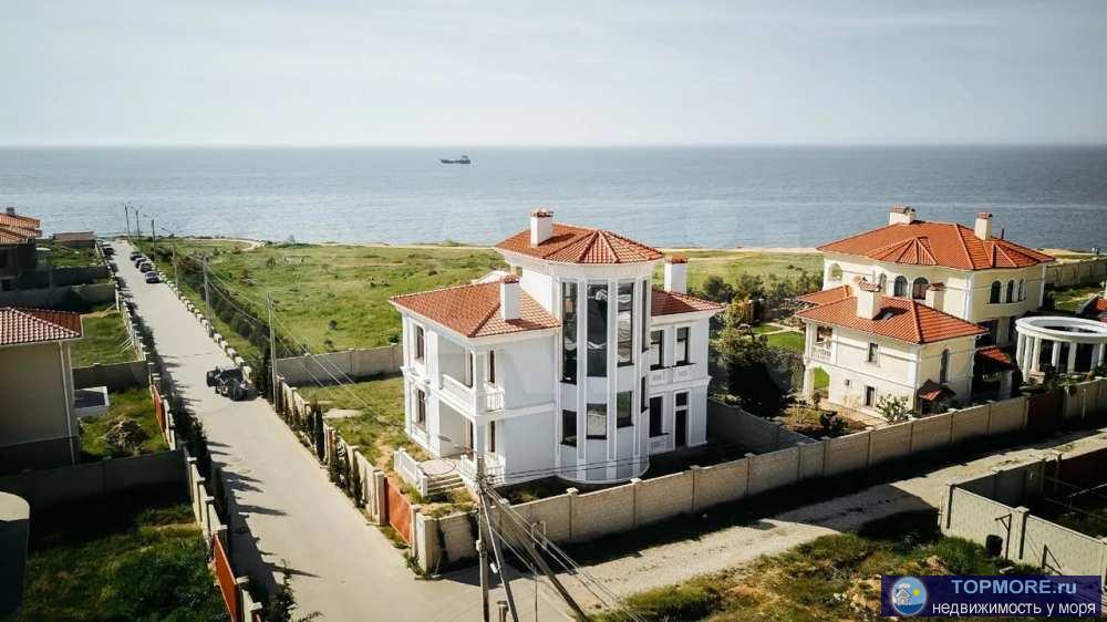 м  Продаётся дом 414 м2 у самого моря в Севастополе на наб. Андрея Первозванного.  Дом имеет оригинальную... - 2