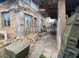 Продам дом 134 м2 с отличным расположением! 

На учaсткe 5,3 сотки,...