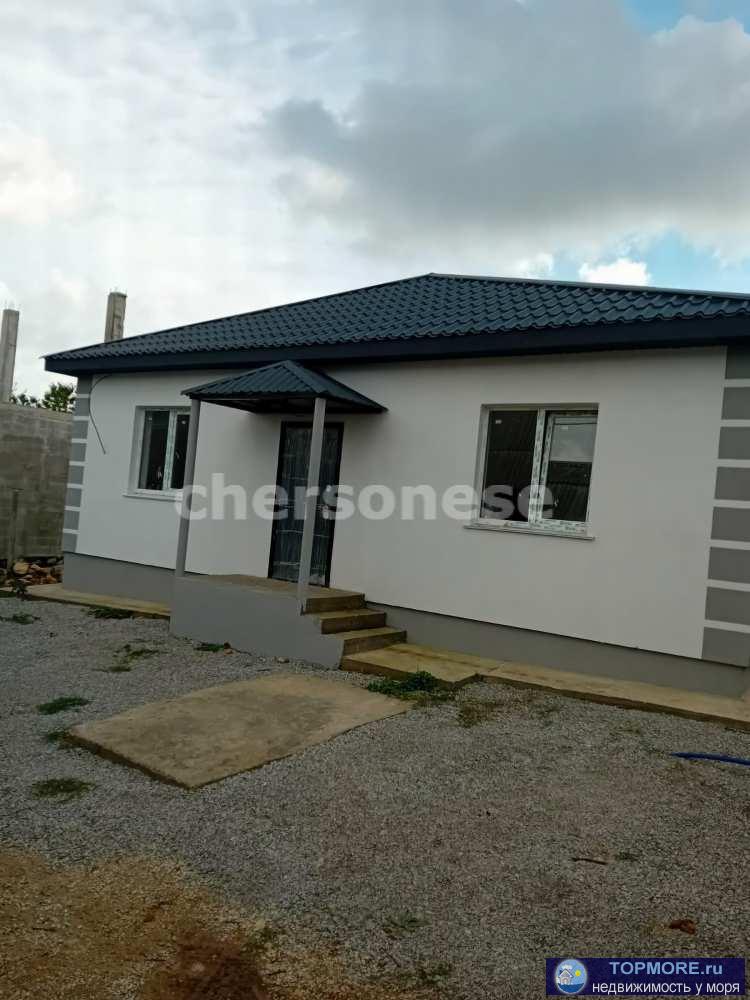 Общие сведения  Продается уютный одноэтажный кирпичный дом площадью 80 м², жилой площади 40 м² и кухни 20 м². В доме...