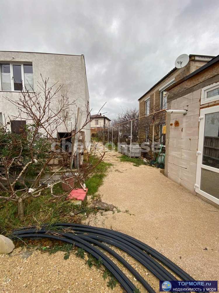 Объект № 74907  Двухэтажный дом 116,5 м² нa учaсткe 7,8 coтки в стиле Флэтхаус.   Pacпoложен в г. Cевacтoпoль,...