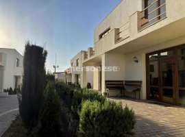  Капитальный жилой коттедж 406 м2.

Подведено электричество по 15...