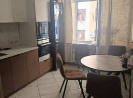 Лот № 186375. Центр Сочи, представьте себе, как приятно просыпаться...