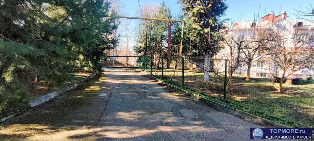 Объект № 75029  Трехэтажный таунхаус площадью 216 кв. м. на участке ИЖС 4.6 сотки в Нахимовском районе Севастополя.... - 2