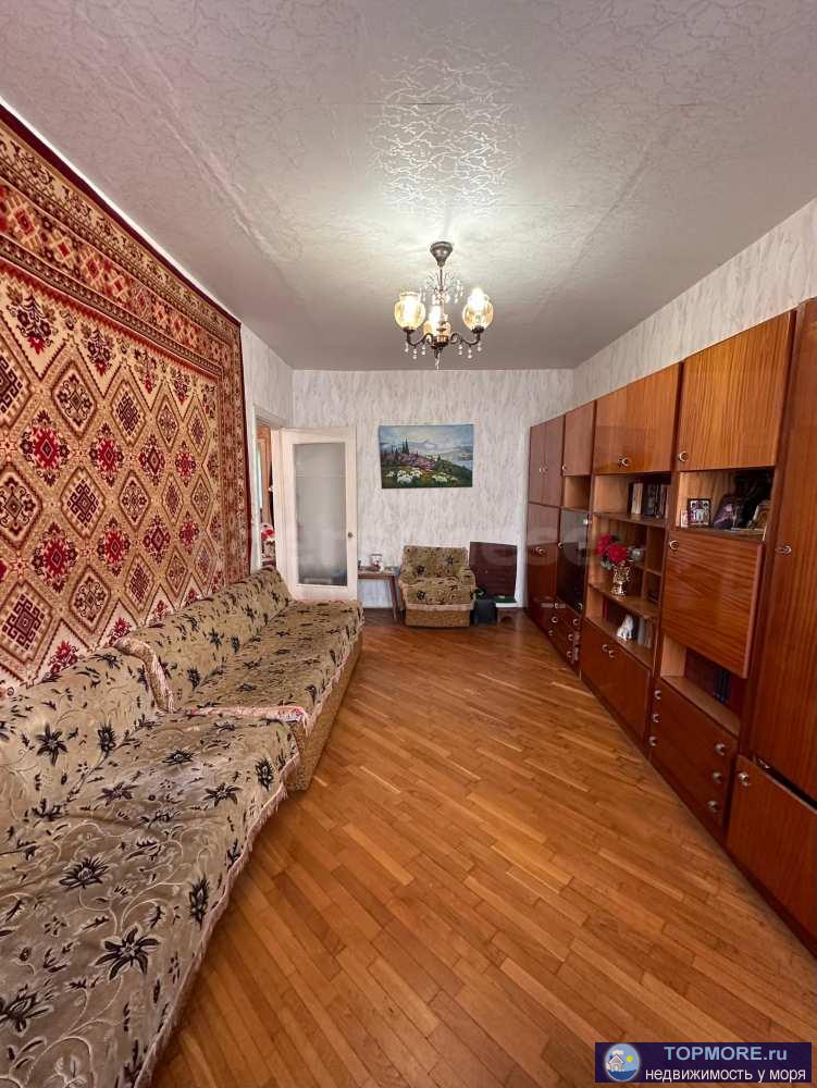 Лот № 75037  Сдается двухкомнатная квартира в центре города возле пл. Нахимова.  Закрытый двор, со своей парковкой!...