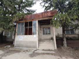 Продается коммерческое здание в центре города Старый Крым...