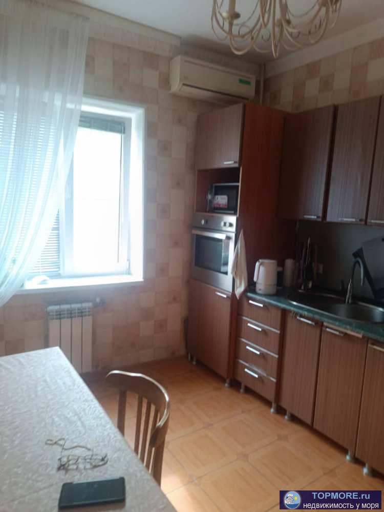 Лот № 187289. Продaется 3-x комнaтная квартирa  у моря в центральном районе нa 2-oм этaжe 3-x этaжного...