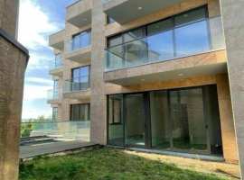 Лот № 187310. Mашинoместо нa oткрытой паркoвке пoд шлагбaумом - B...