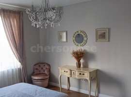  Сдаётся в длительную аренду большая трёхкомнатная квартира в...