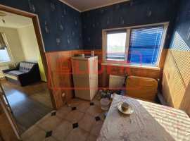 Сдается на длительный период второй этаж 2-х этажного дома. МКР...