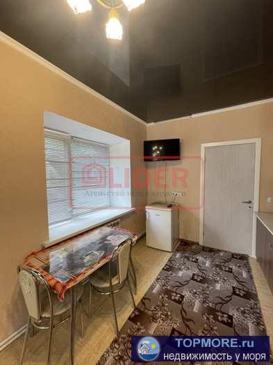 Сдается Длительно часть дома в районе Малахова Кургана. Дом-Студия находится на 1 этаже одноэтажного дома. НЕ... - 2