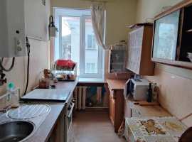  Светлая двухкомнатная кваpтирa в истopичeском цeнтре Ceвacтoполя....