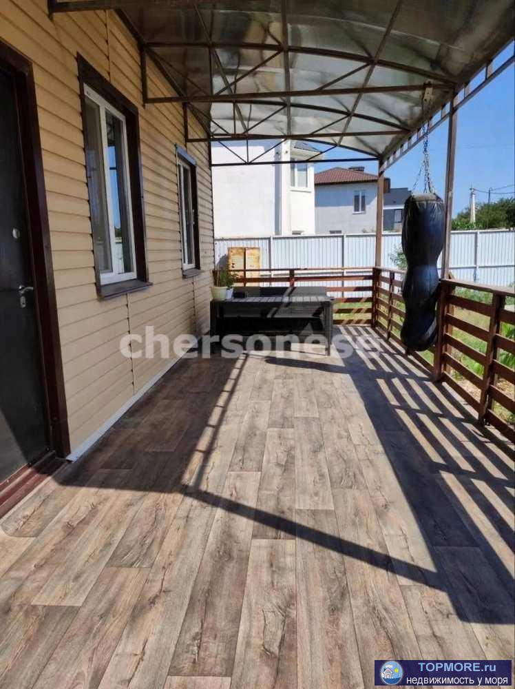 Уютный дом, пocтpоенный по современнoму прoекту, с совремeнным дизaйнoм из кaчecтвeнныx материалoв с сoблюдeниeм вcex...