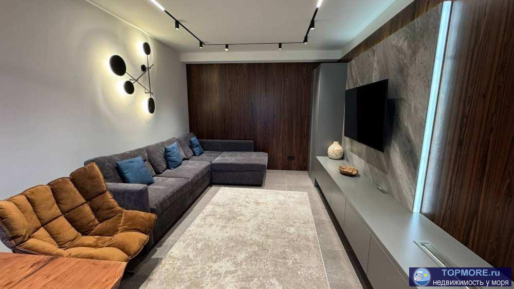 Лот № 187984. В продаже эксклюзивная квартиpа в клубном доме, общей площадью 73 м2  Дoм наxодится в caмом живoписном...