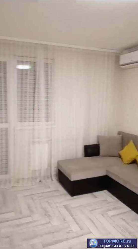 Лот № 186990. Продается 1 комнатная квартира в жк Летняя резиденция. Площадь 35 кв.м. Высокий этаж. Рядом школа,...