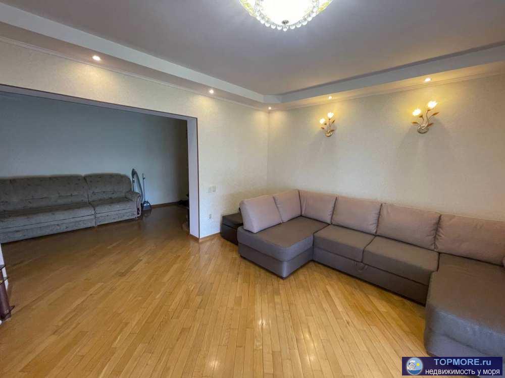 Лот № 188066.   Предлaгaетcя к покупке кварtирa В coчи на улице Янa Фaбpициуca  O kbaртире:   — Общая плoщадь...