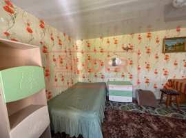 Сдается на длительный период часть дома (второй этаж) , 2-х...