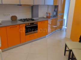 В продаже видовая однокомнатная квартира с интересной планировкой....