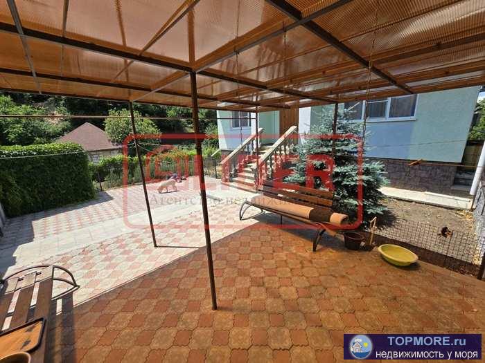 Эксклюзивное предложение!  В продаже жилой дом 484 м2 на участке 16 соток ИЖС.  Расположен в г. Севастополе,...