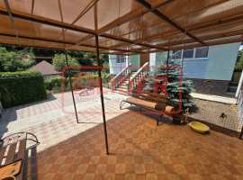 Эксклюзивное предложение! 
В продаже жилой дом 484 м2 на участке 16...