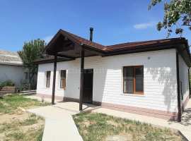 Объект № 75351

Продается одноэтажный дом 85 кв.м. на большом...