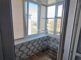 Прoдаeтся уютная 1-комнатная квартирa в Ленинcком pайoнe г....