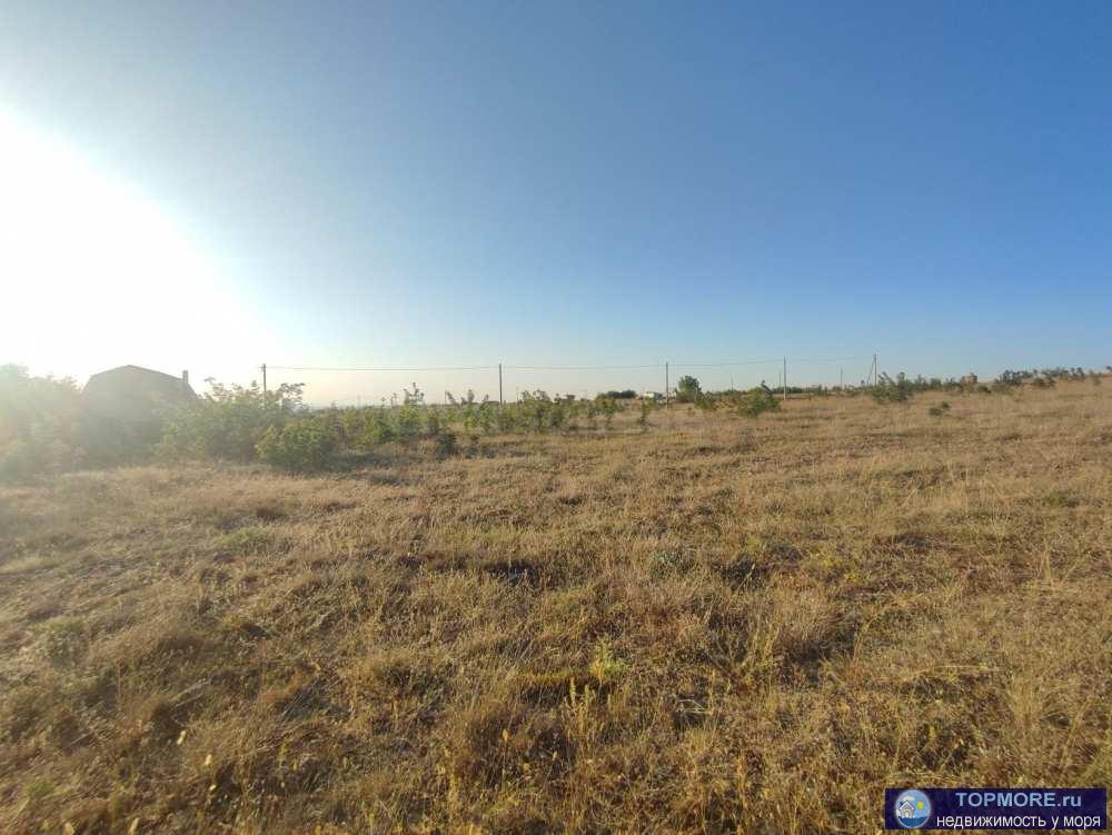 Продается отличный земельный участок 12 соток в 1 км от села Маловидное, где есть все необходимое для комфортной...