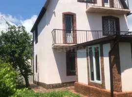 Продается отличный дом 1994 года постройки. Строили для себя,...