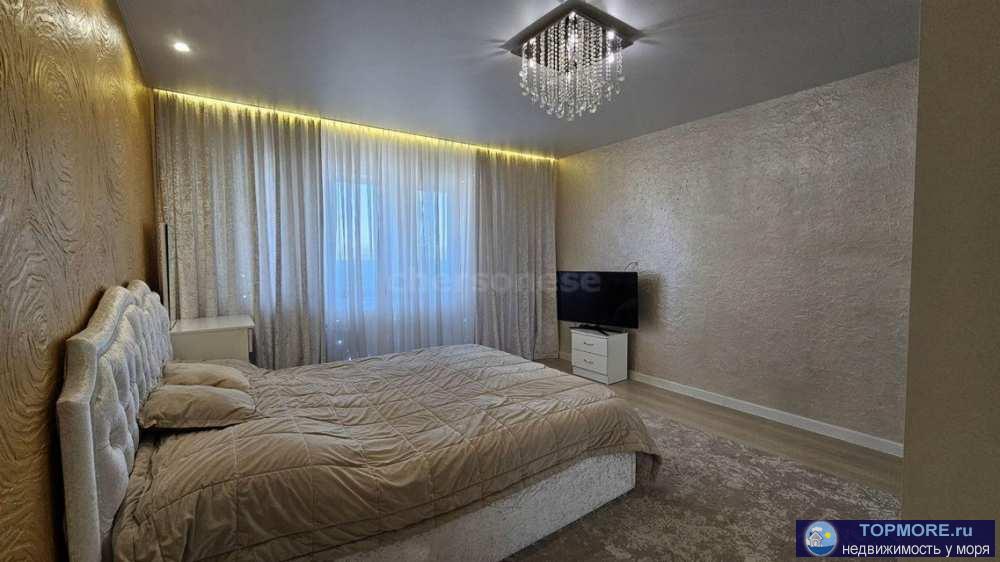 Продается просторная видовая трехкомнатная квартира, в новом жилом комплексе с удобной транспортной развязкой и...