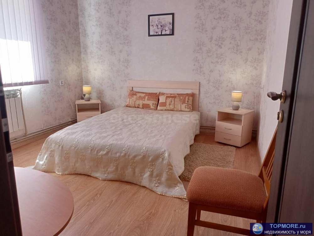 Сдается двухкомнатная квартира с ремонтом в центре города на ул. Костомаровская.  Сдается для 1 человека или пары,...