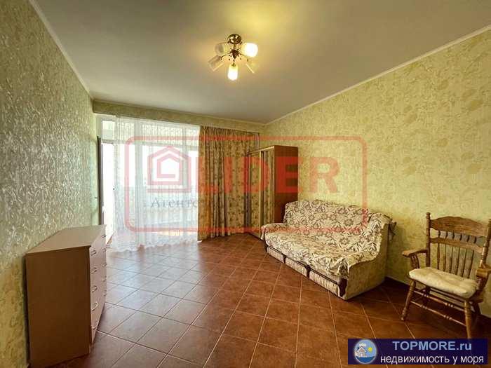 Сдается на длительный период видовая однокомнатная квартира в Гагаринском р-не г. Севастополя. Просторная, светлая,... - 1