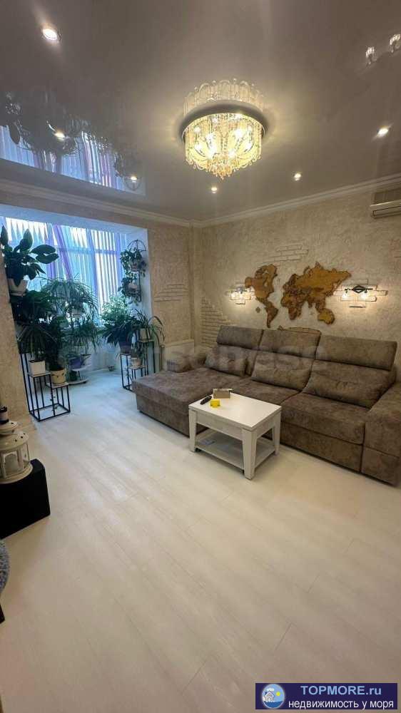 Просторная квартира сталинка с высокими потолками расположена на втором этаже двухэтажного дома.  Оборудована АГВ...