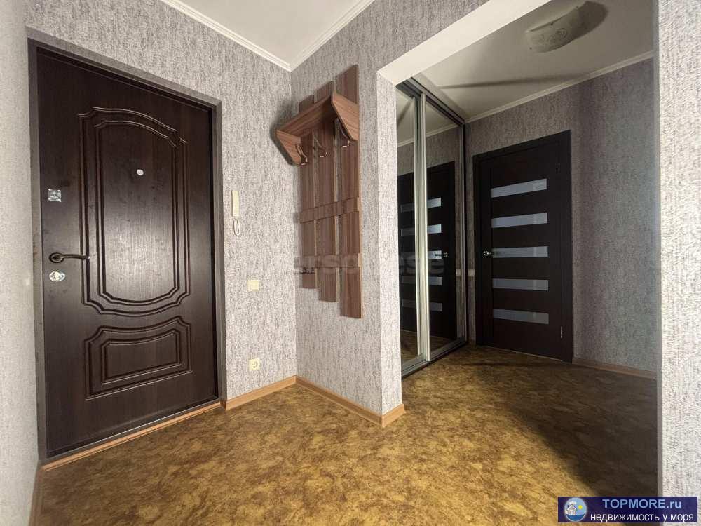 Объект № 75699  Сдаётся длительно.  Просторная квартира с хорошим ремонтом.  На четвертом этаже в середине дома....