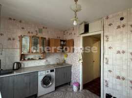 Продажа 3-х комнатной квартиры площадью 70 кв. м, 3/5 этаж.  10-й...