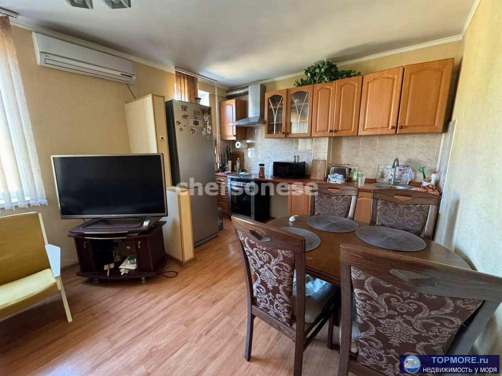 Просторная 3-комнатная квартира в "чешке"    Предлагается к продаже уютная квартира площадью 81,2 кв.м с...