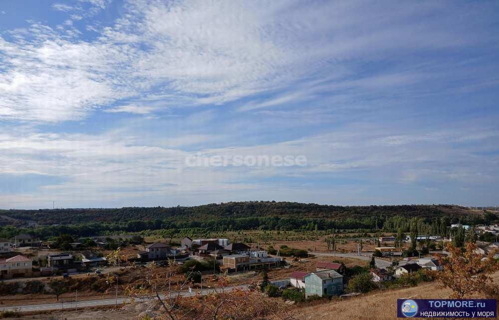 Предлагаем к продаже земельный участок 10 соток ИЖС на Северной стороне Севастополя!  Участок с прекрасным видом на... - 1