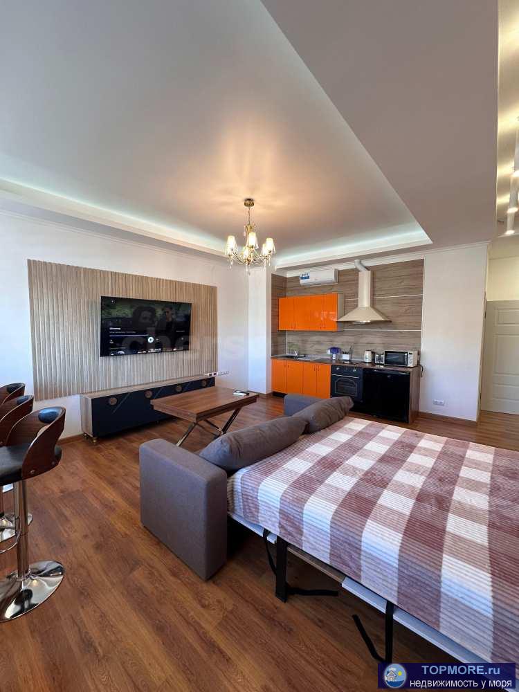 Сдаются апартаменты на берегу моря с шикарным видом.  Просторные апартаменты с большим балконом 10 кв. м.  Все самое... - 2