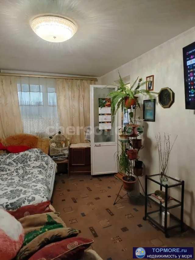 Продается уютная двухкомнатная квартира!  Общая площадь – 42 м², квартира переделана в двухкомнатную из... - 2