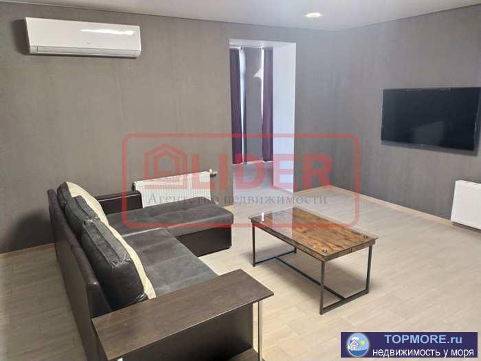 Предлагаем вашему вниманию уникальную квартиру свободной планировки. Расположена в Ленинском районе г. Севастополя....