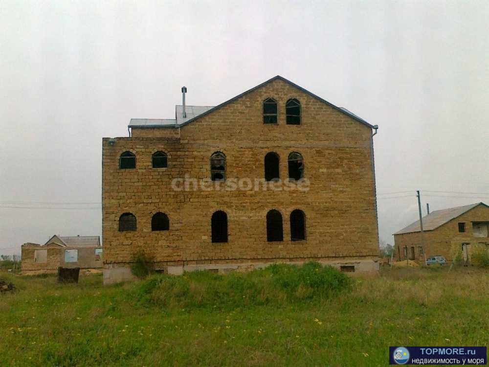 Продажа трехэтажного дома. Площадь дома 640 кв метров на 10 сотках земли.  Дом введен в эксплуатацию, свет 15 кВт,... - 2