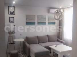 О квартире

Уютная 1‑комнатная с дизайнерским ремонтом в монолитном...