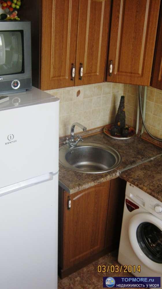 Сдается посуточно уютная квартира в Стрелецкой бухте, с хорошим ремонтом, с балкона вид на море и парковую зону.Рядом... - 2