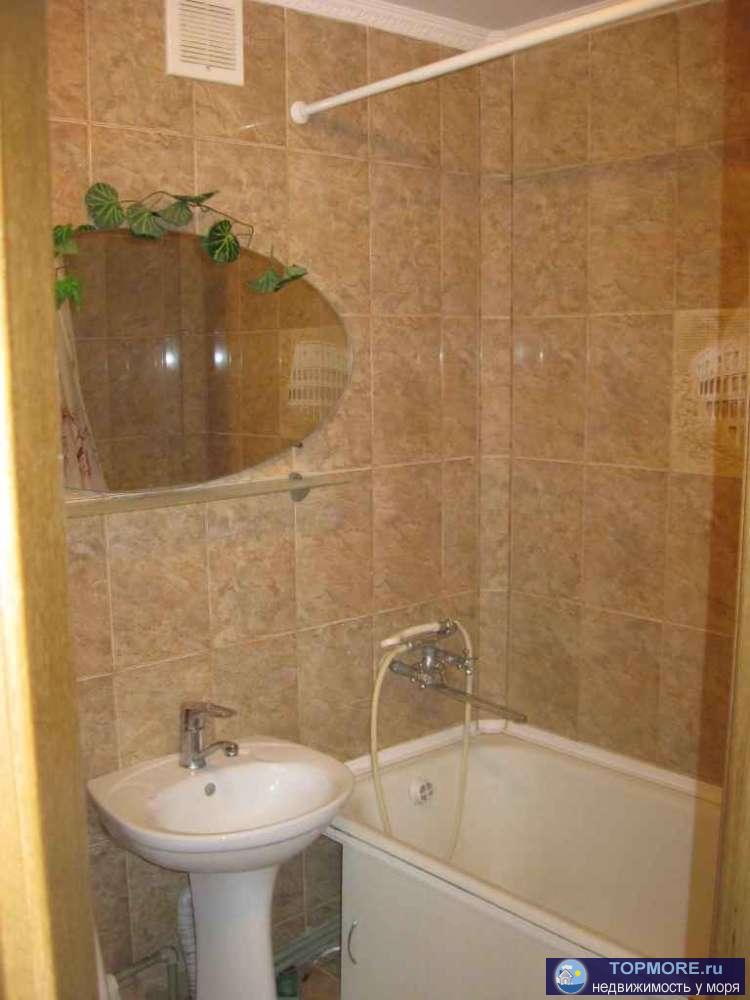 Сдается посуточно уютная квартира в Стрелецкой бухте, с хорошим ремонтом, с балкона вид на море и парковую зону.Рядом... - 4