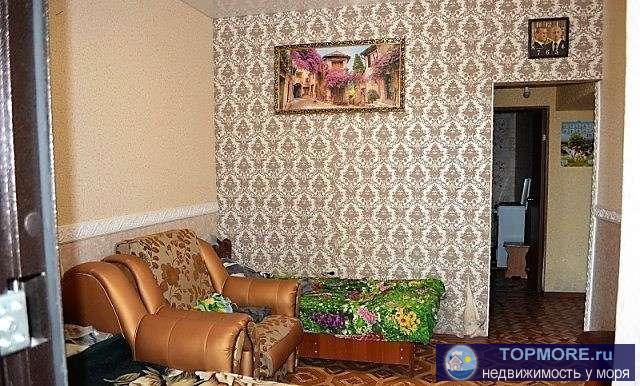 Продаётся 2 комнатная квартира. Общая площадь 40 кв.м площадь комнат 20+15 кв.м. Есть балкон и совмещенный санузел....