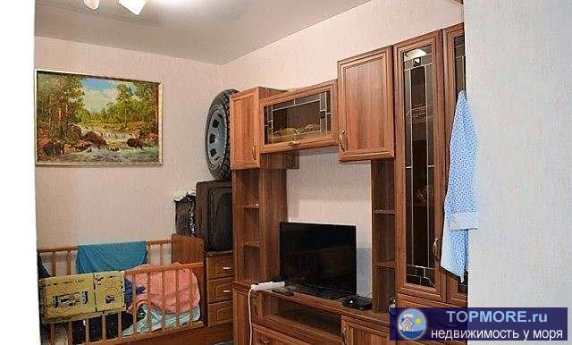 Продаётся 2 комнатная квартира. Общая площадь 40 кв.м площадь комнат 20+15 кв.м. Есть балкон и совмещенный санузел.... - 4